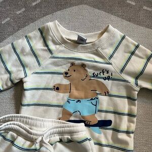Old Navy sweatshirt and shorts set. Boys 18-24 months. Worn once.